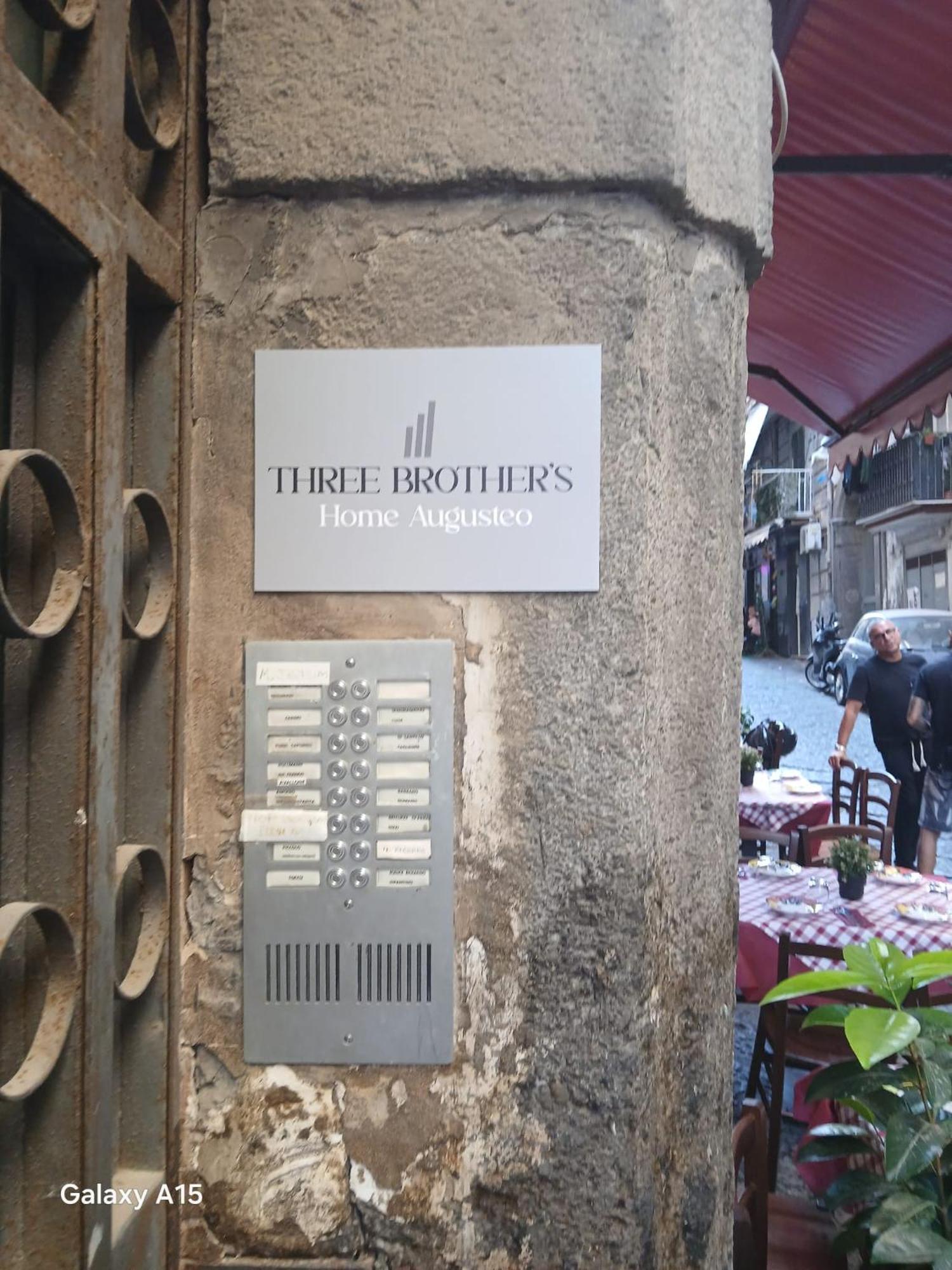 Apartment Three Brother's Augusteo Naples