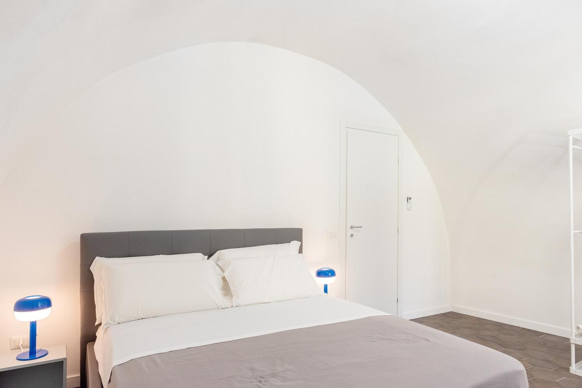 Three Brother's Augusteo Apartment Naples