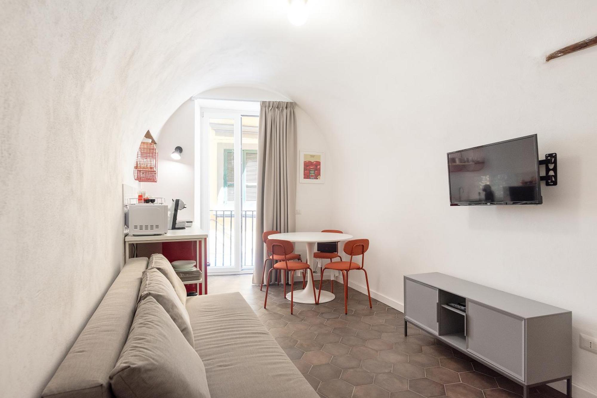 Three Brother's Augusteo Apartment *