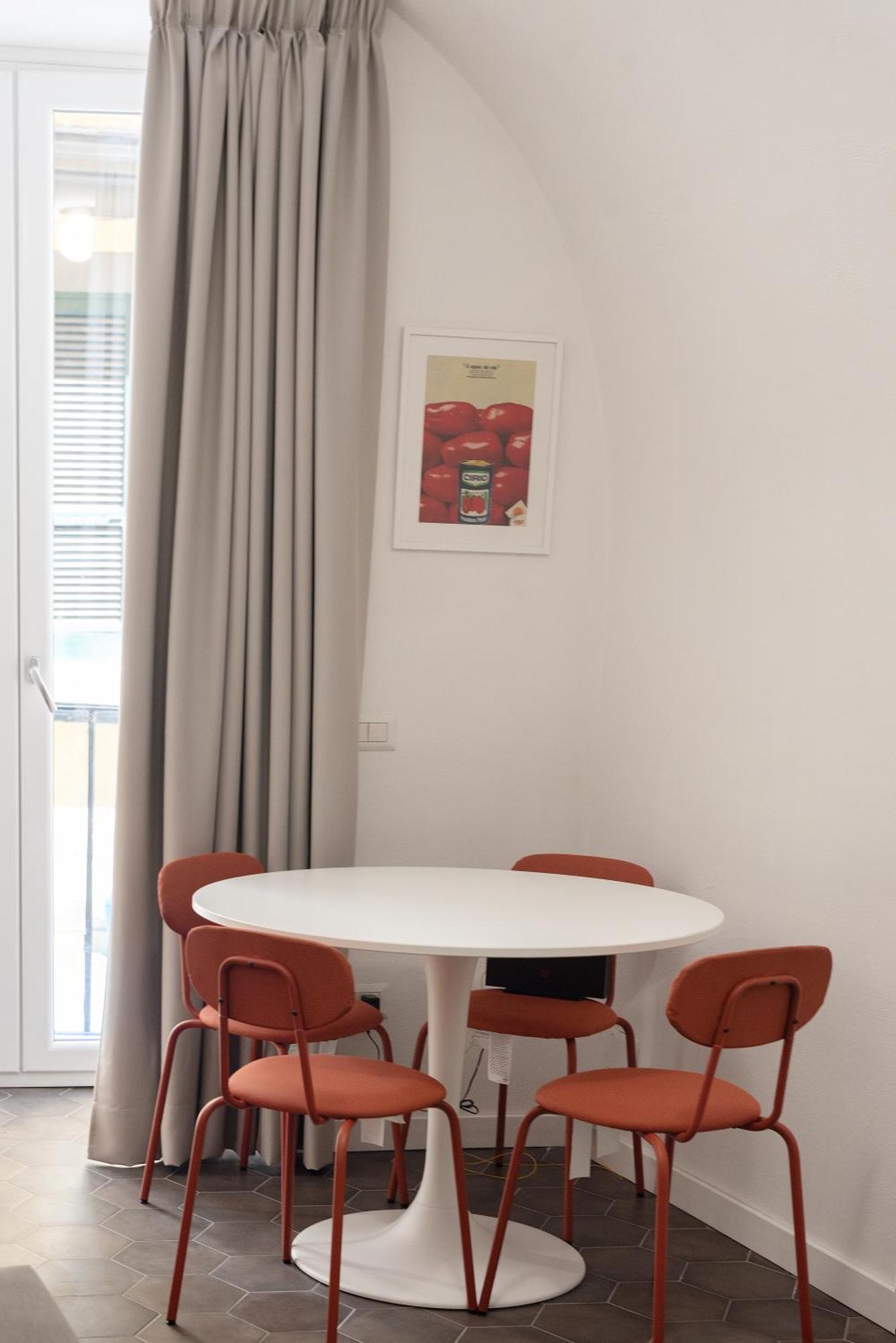 Three Brother's Augusteo Apartment *