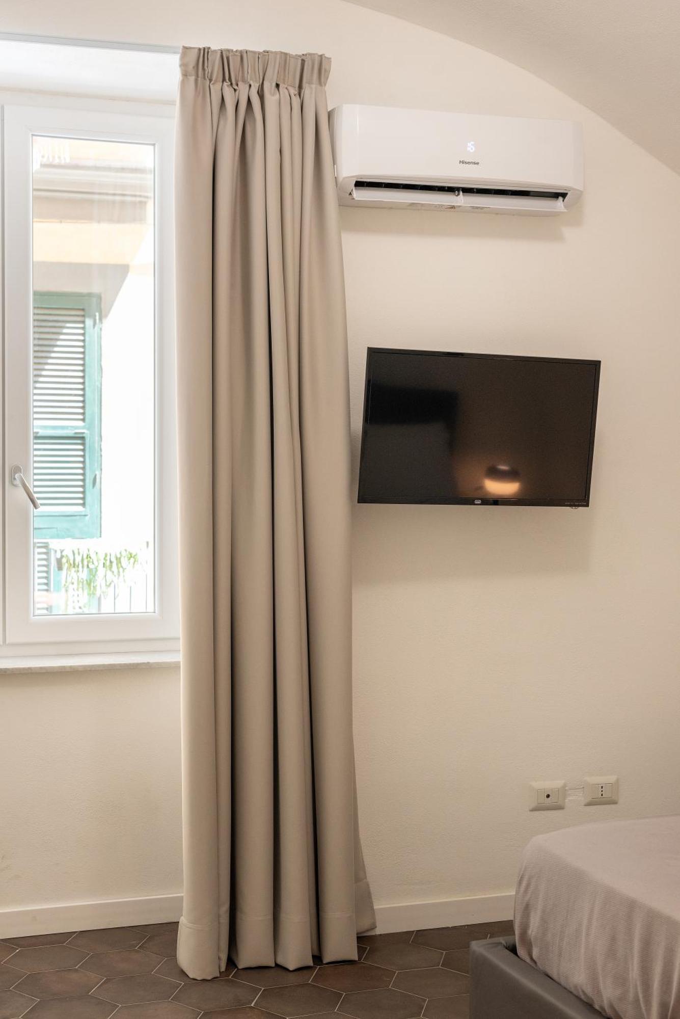 Three Brother's Augusteo Appartement